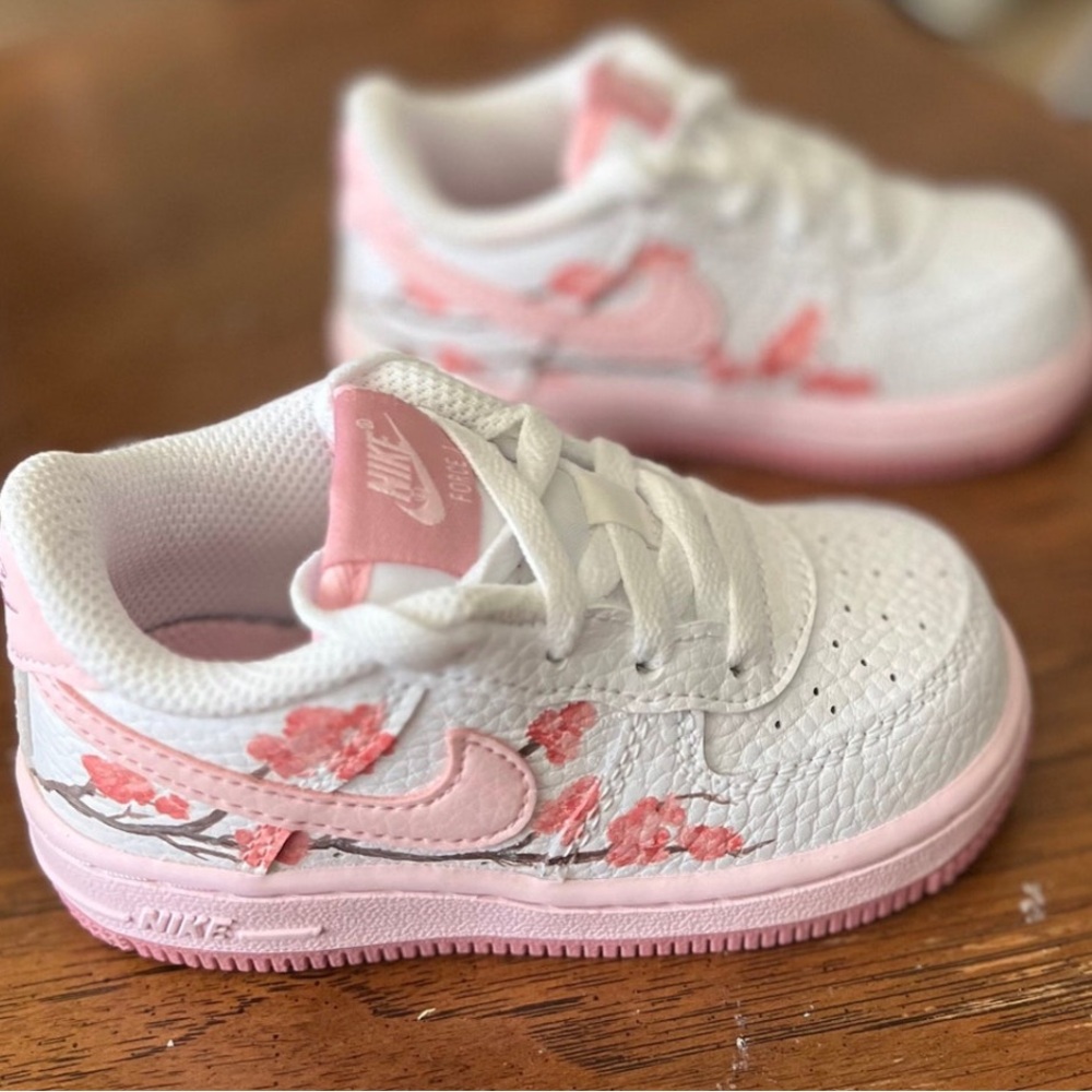Nike Kids Floral White and Pink Sneakers